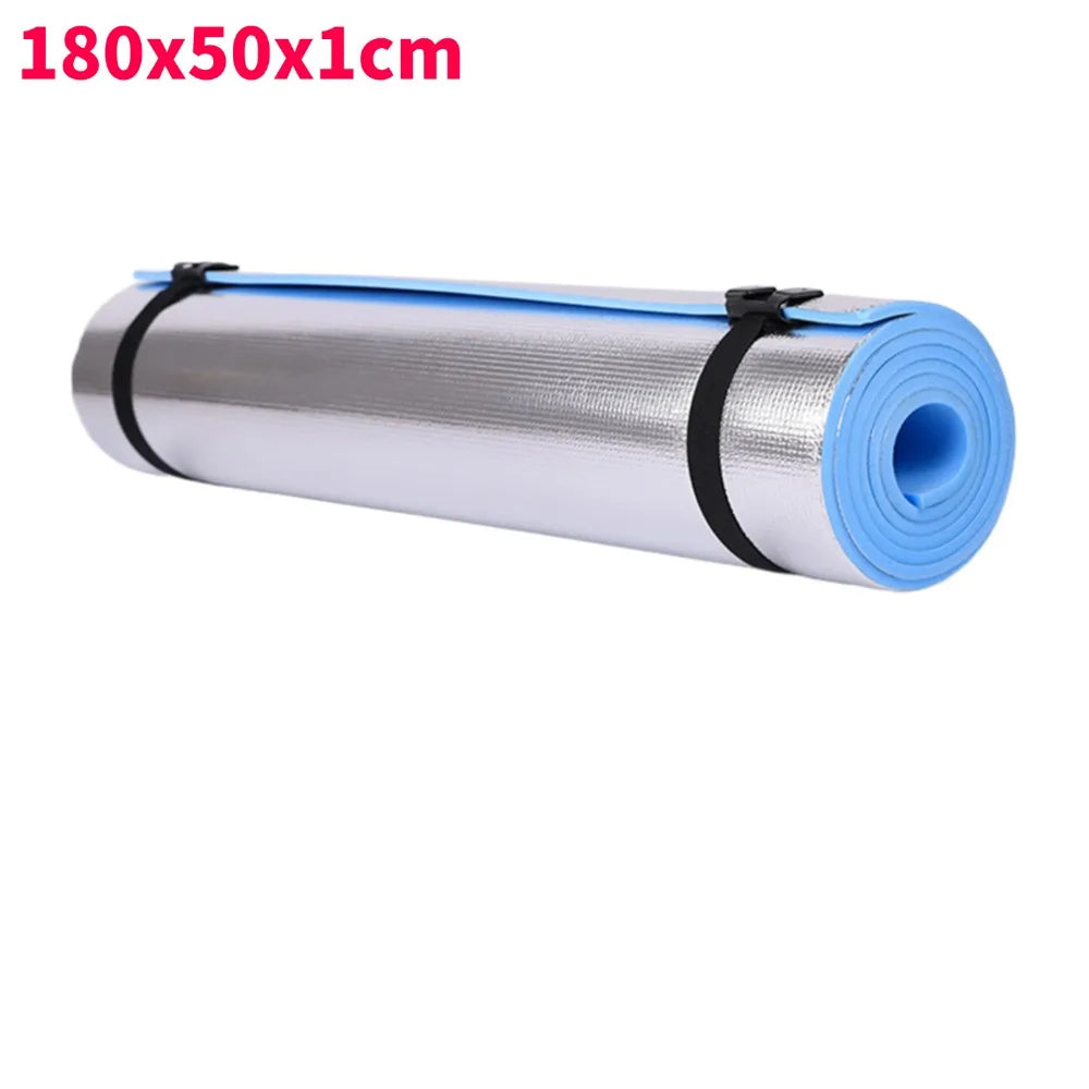 Roll of insulation material with dimensions 180x50x1cm on a white background
